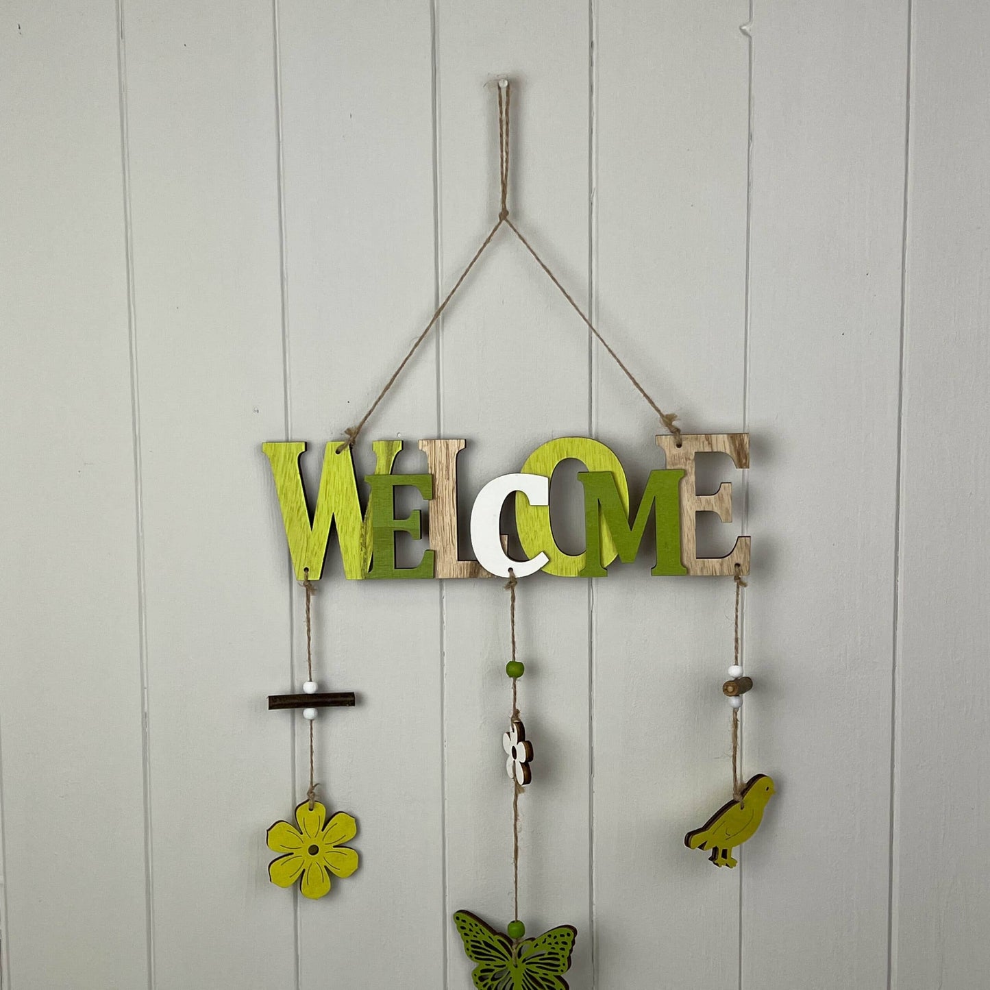 Spring 'Welcome' Mobile Sign in Green | W27.5cm