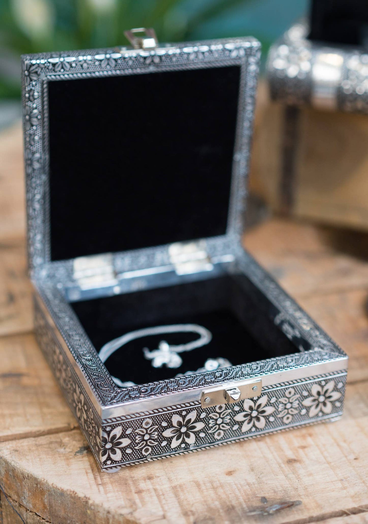 Elephant Design Trinket Box in Silver