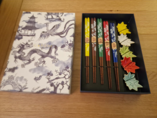 Gohobi A Set of 5 Pairs of Wooden Chopsticks and Rests