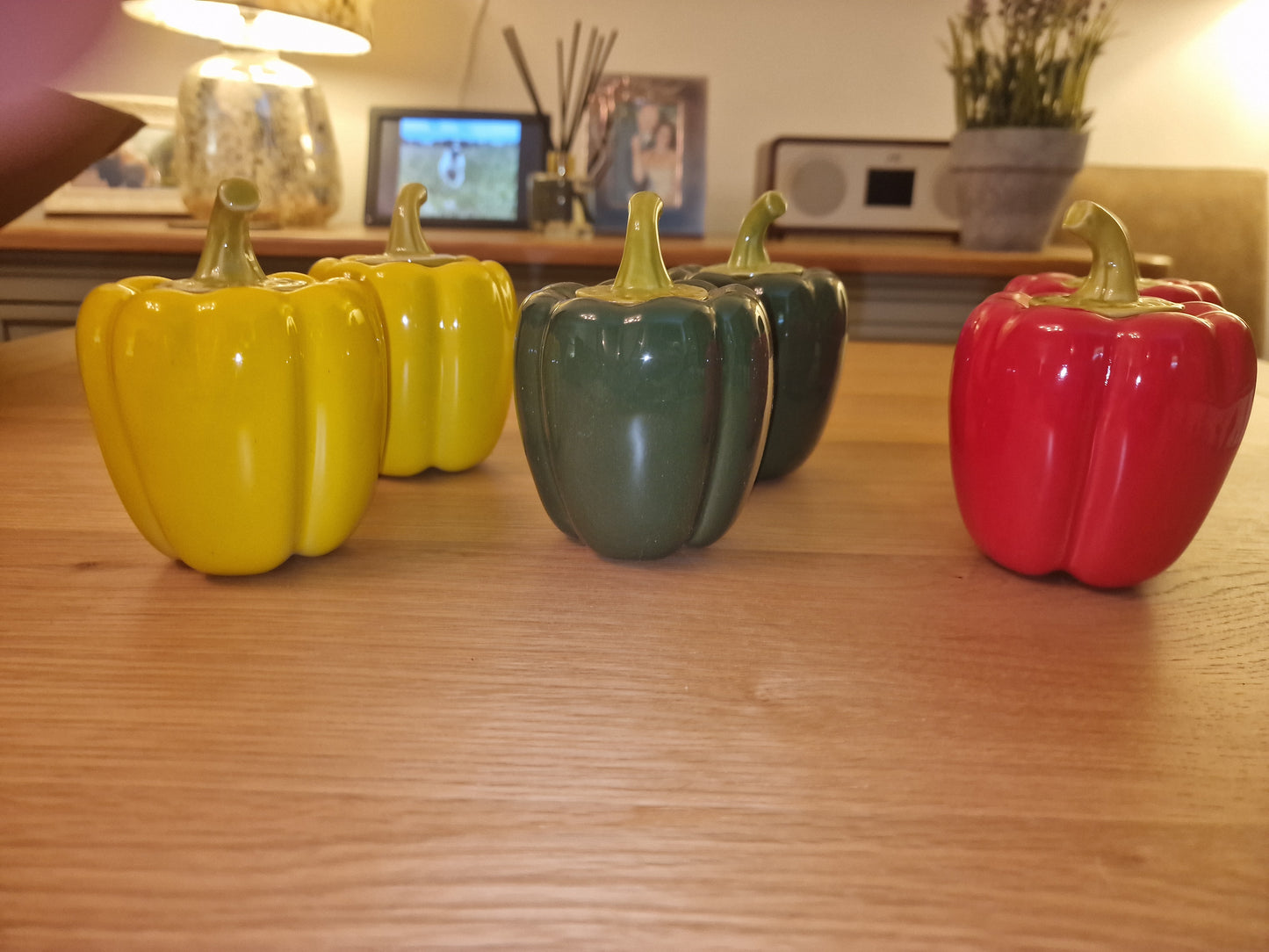 Pepper Shaped Ceramic Storage Container | Gohobi