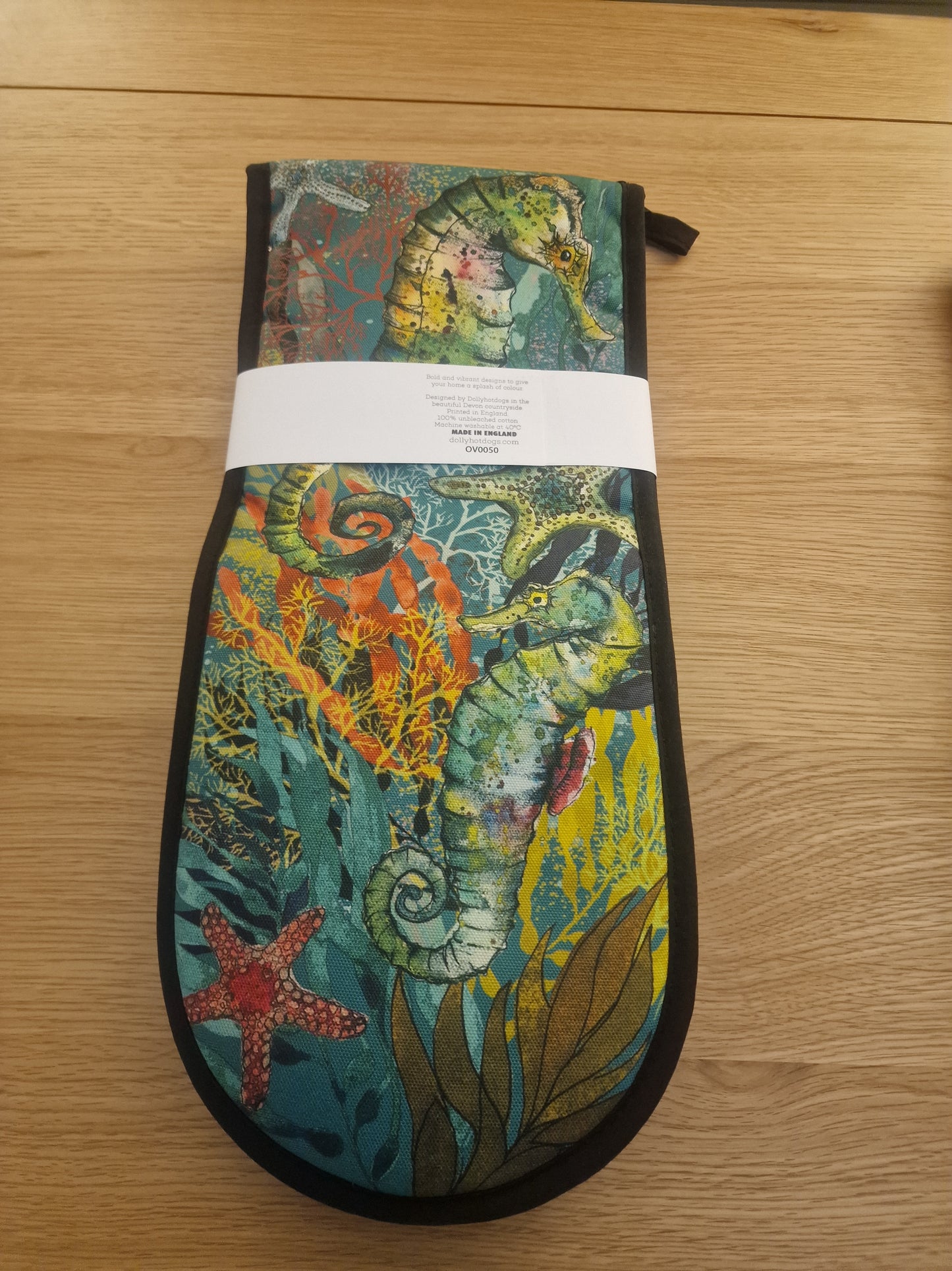 Seahorse & Starfish Oven Glove | Dolly Hot Dogs