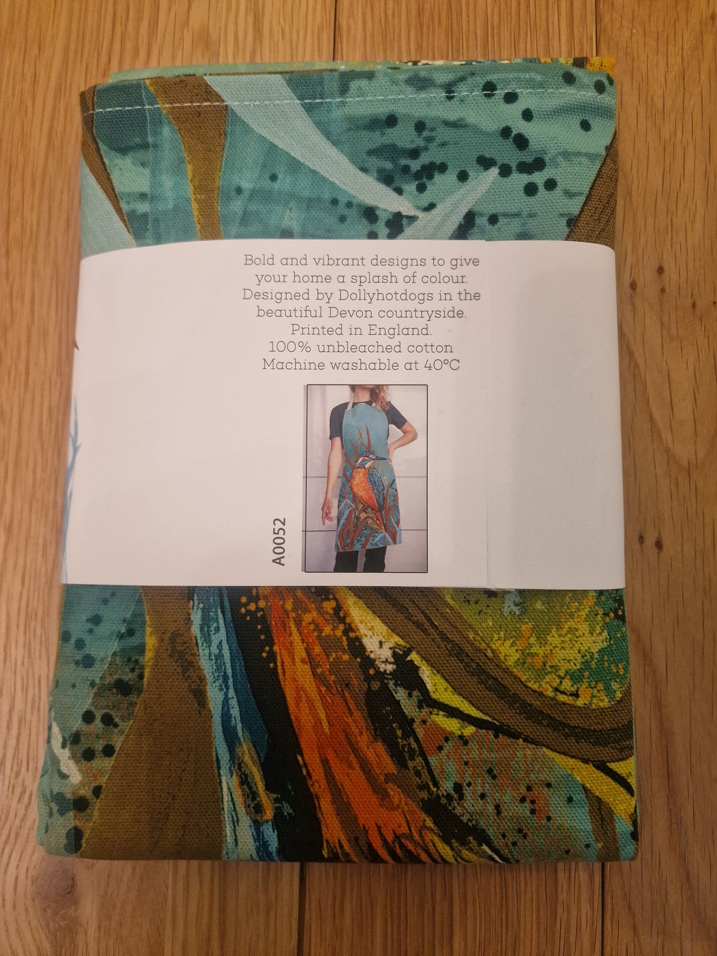 Kingfisher Apron | Dolly Hot Dogs