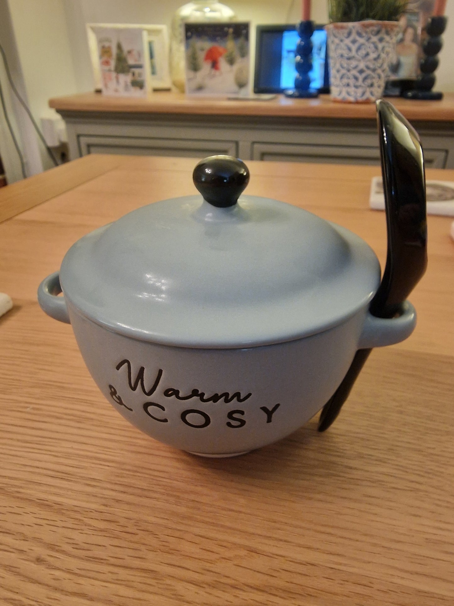 Snuggle Season 'Warm & Cosy' Small Soup Bowl, Lid and spoon.