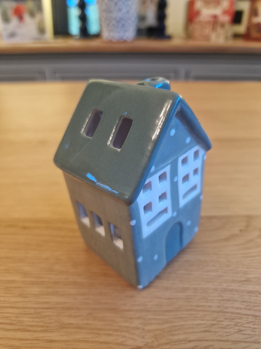 Green Ceramic Led House With Snowball Décor 9.5cm H