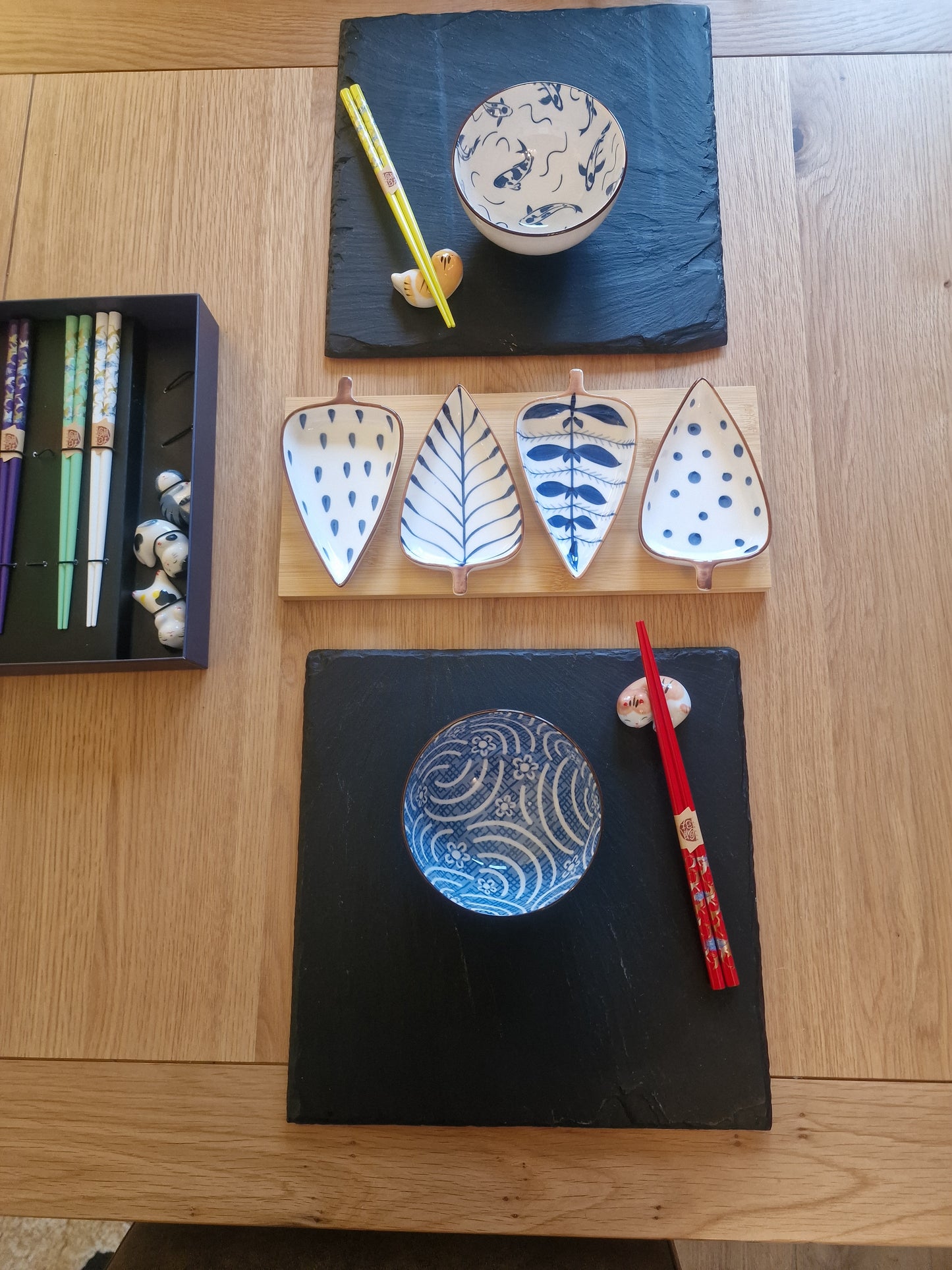 Leaf Ceramic Dipping Bowl Set - Perfect for Sauces & Condiments