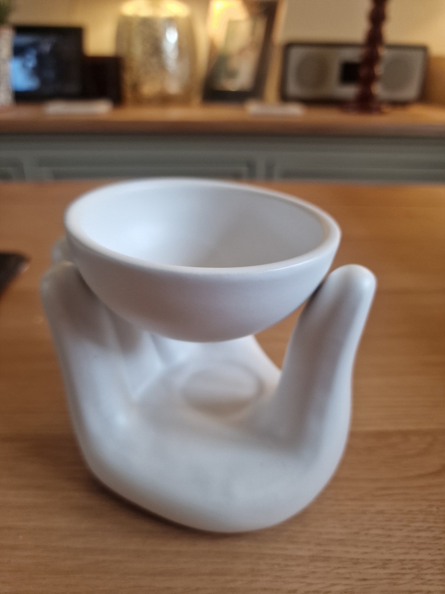 White Hand Ceramic Oil Burner, 11cm