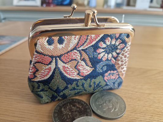 William Morris Strawberry Thief Blue Design - Frame Purse