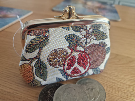 William Morris Pomegranate & Lemon Design - Frame Purse