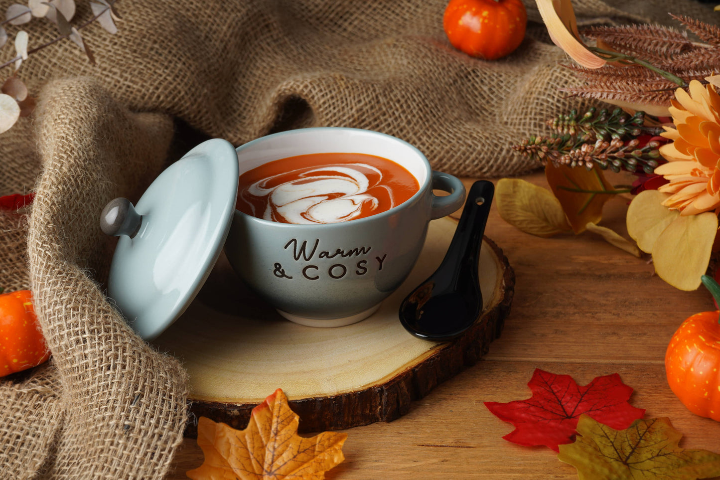 Snuggle Season 'Warm & Cosy' Small Soup Bowl, Lid and spoon.