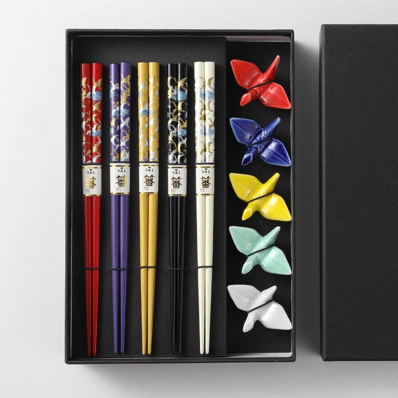 Set of 5 Pairs of Swan Wooden Chopsticks and Rests
