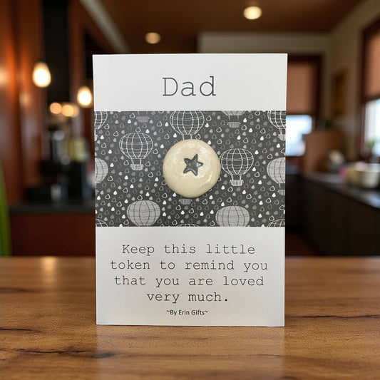 Dad Ceramic Pocket Token Pocket Hug and Card