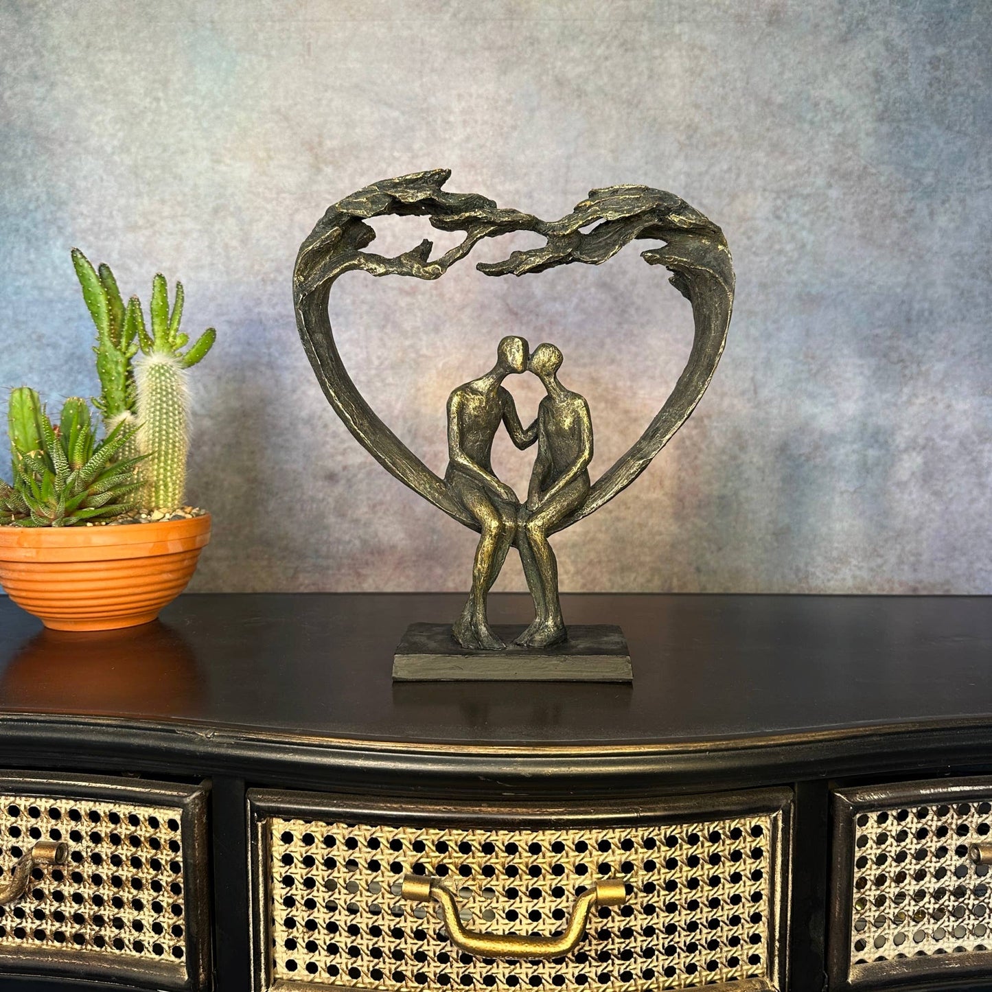 Sitting Couple Under Heart Tree Sculpture H30cm