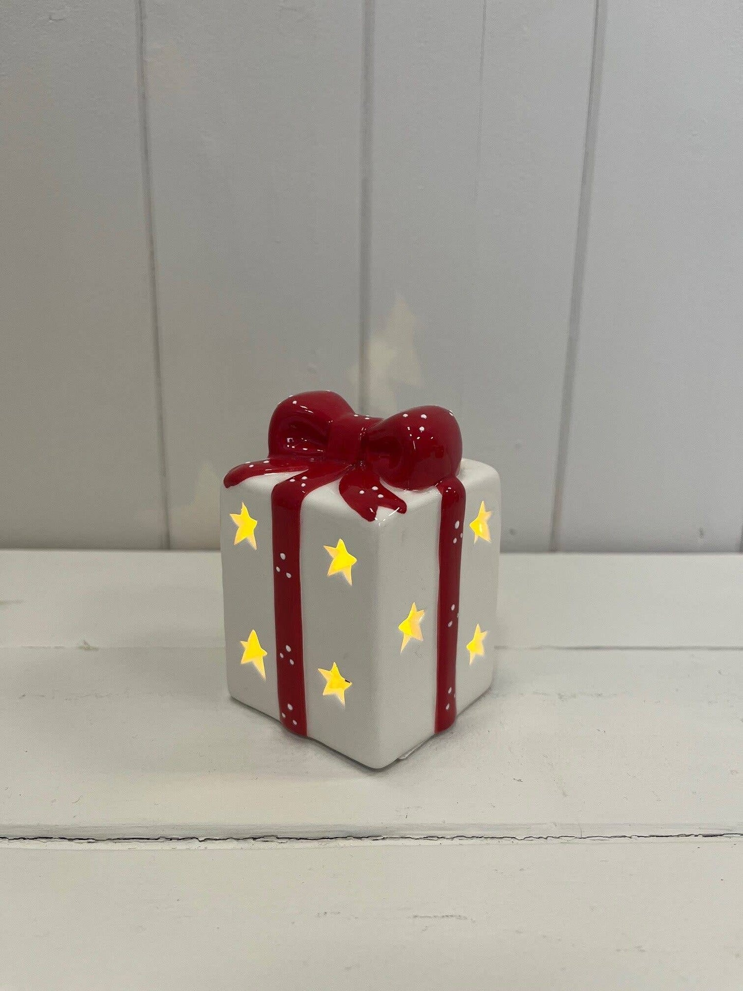 White/Red Ceramic Present With Led H9cm
