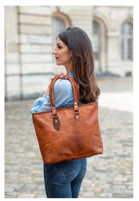 Large Brown leather shoulder bag