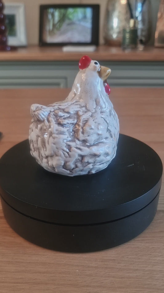 Small Rustic Chicken Deco, 8.1cm